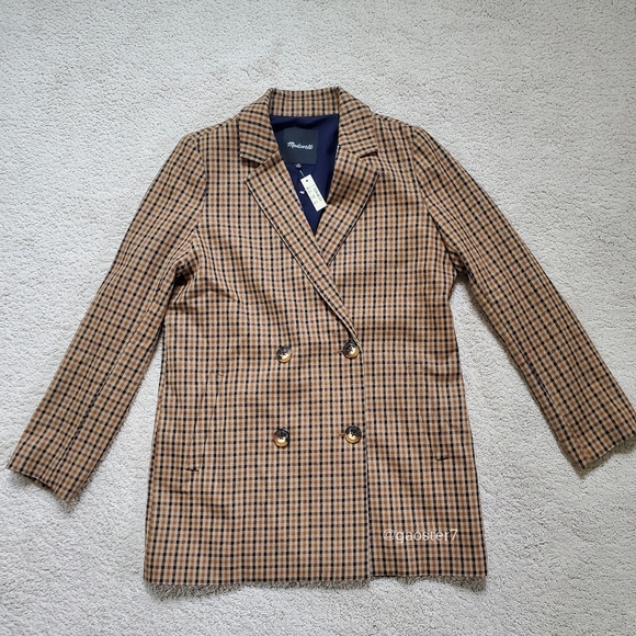 Madewell Caldwell Double-Breasted Blazer in Desert Check - Picture 4 of 12